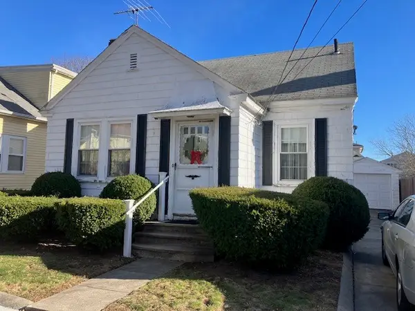 31 Rowan Street, Providence, RI 02908