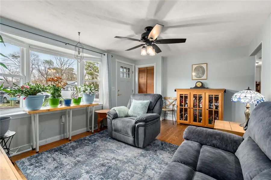 109 Hawksley Avenue, Warwick, RI 02889 - #3