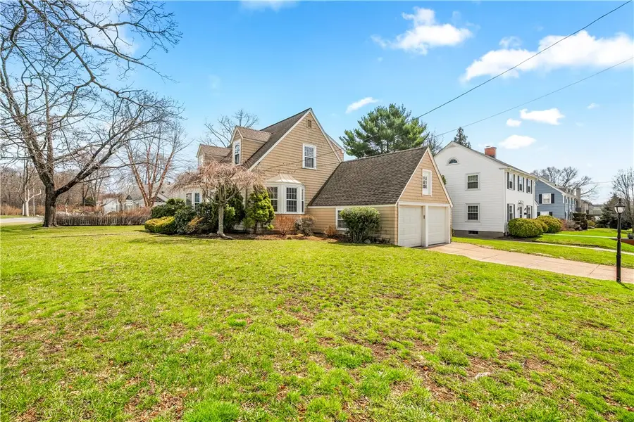 46 North Country Club Drive, Warwick, RI 02888 - #3