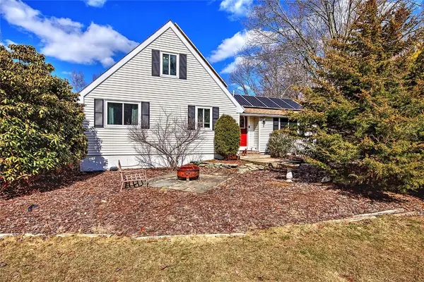 121 Jenckes Hill Road, Lincoln, RI 02865