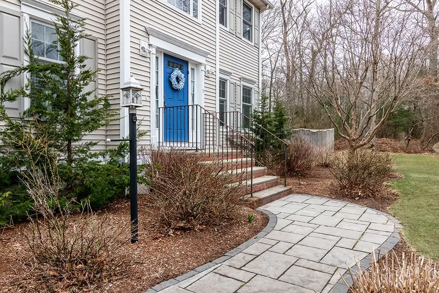 5 Hazelton Lane, South Kingstown, RI 02892 - #3