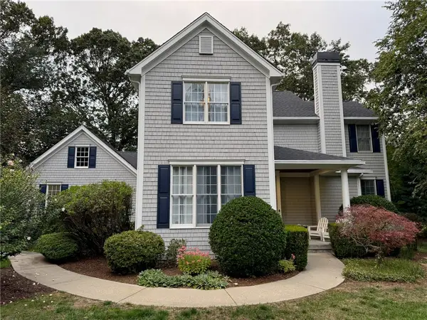 371 Glen Hill Drive, North Kingstown, RI 02874