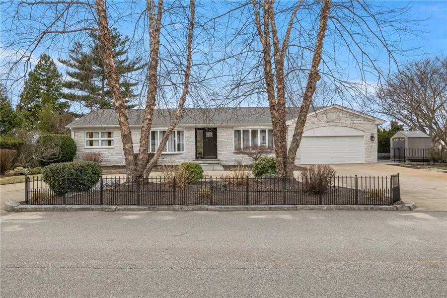 135 Meshanticut Valley Parkway, Cranston, RI 02920 - #3