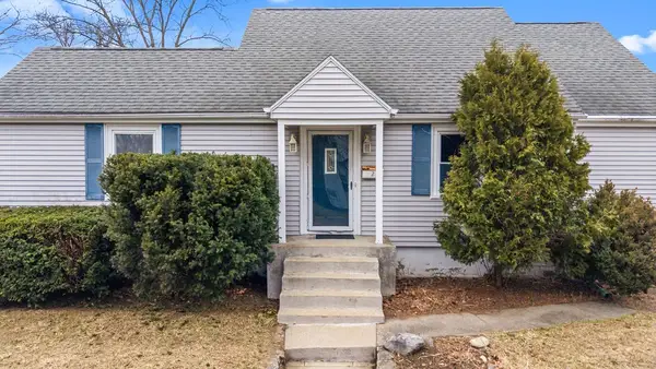 2 Whitman Street, Smithfield, RI 02917