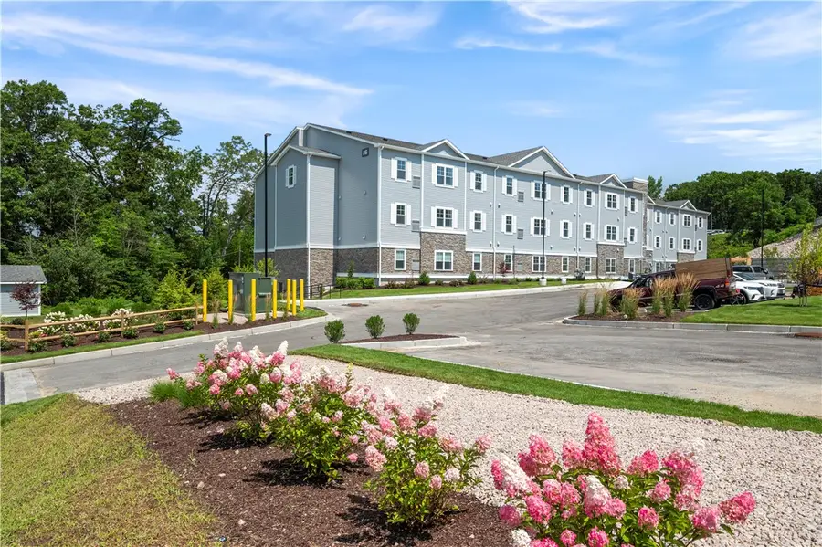 36 Old Louisquisset Pike #306, North Smithfield, RI 02896 - #2