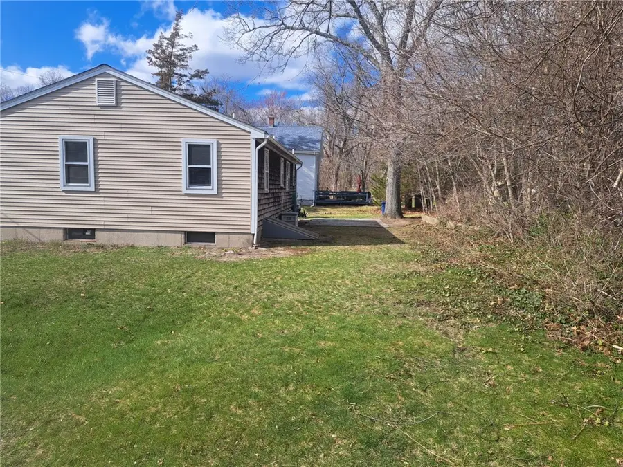 82 Valley Avenue, Warwick, RI 02886 - #2