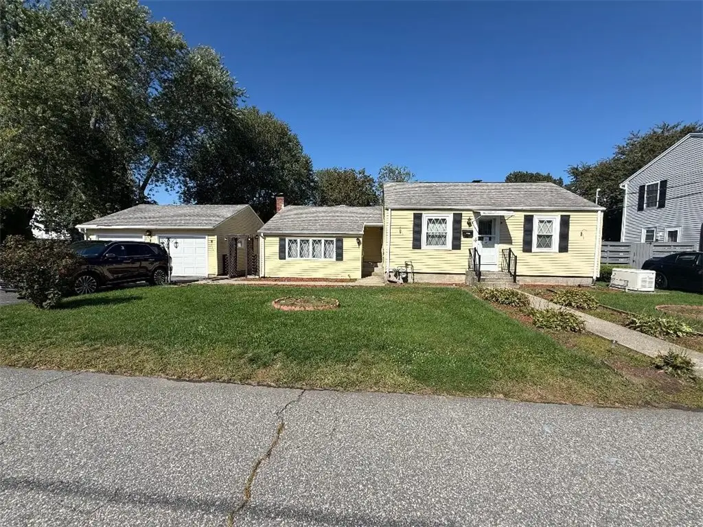 14 Lottie Drive, Riverside, RI 02915 - #1