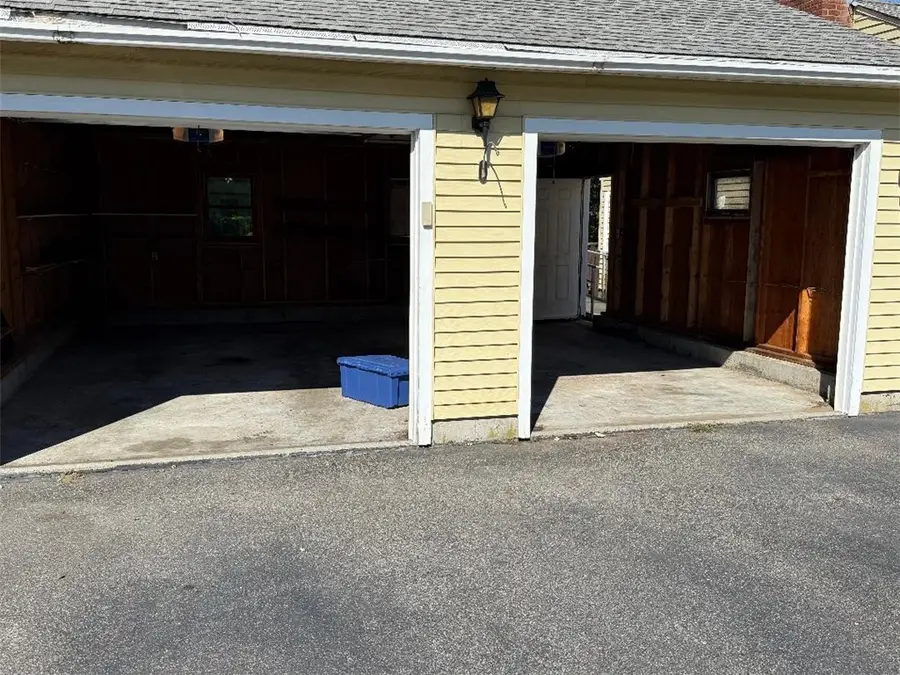 14 Lottie Drive, Riverside, RI 02915 - #3