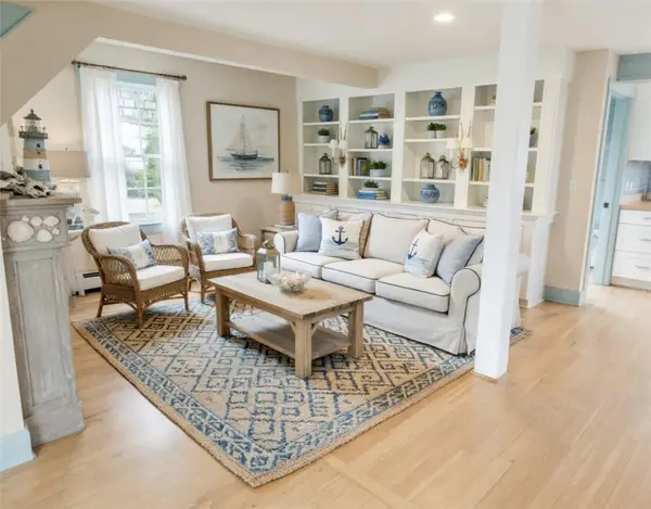 3 Vicksburg Place, Newport, RI 02840