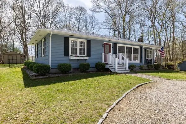 13 Pigeon Hill Cove, Hopkinton, RI 02808