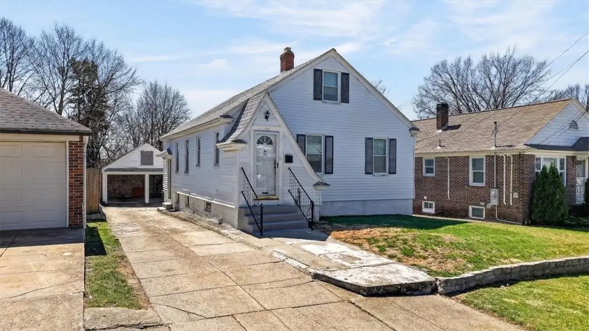 190 Wardlaw Avenue, Providence, RI 02908 - #1