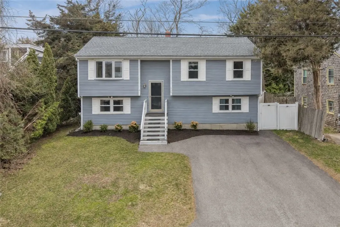 118 King Phillip Street, Portsmouth, RI 02871 - #1