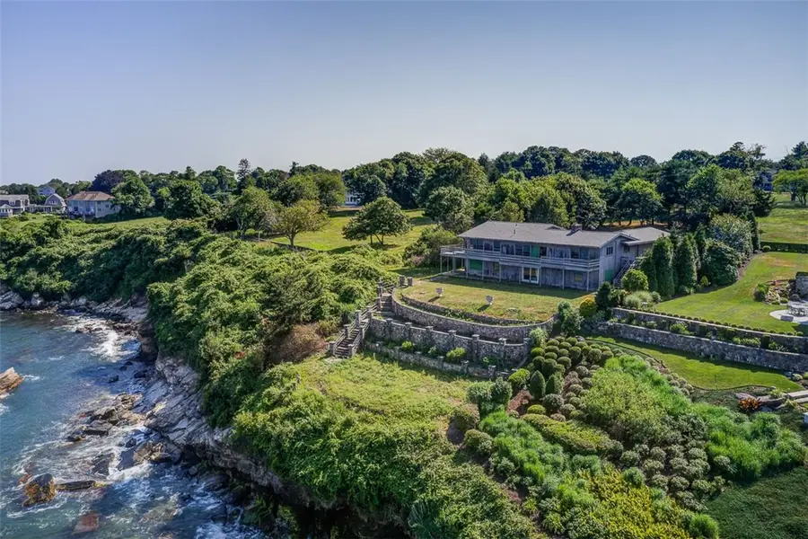 727 Boston Neck Road, Narragansett, RI 02882 - #2