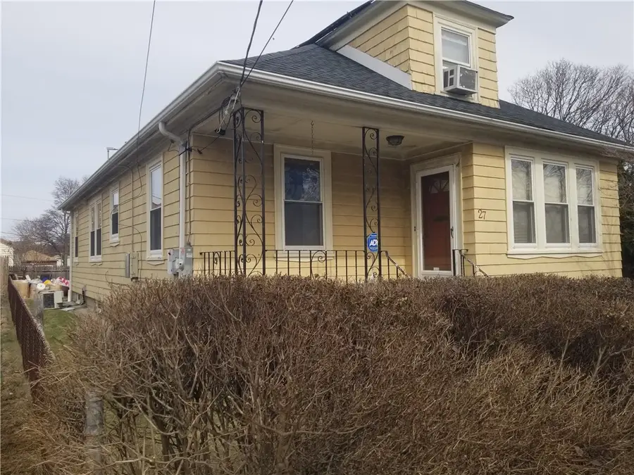27 Hillcrest Avenue, Pawtucket, RI 02860 - #3