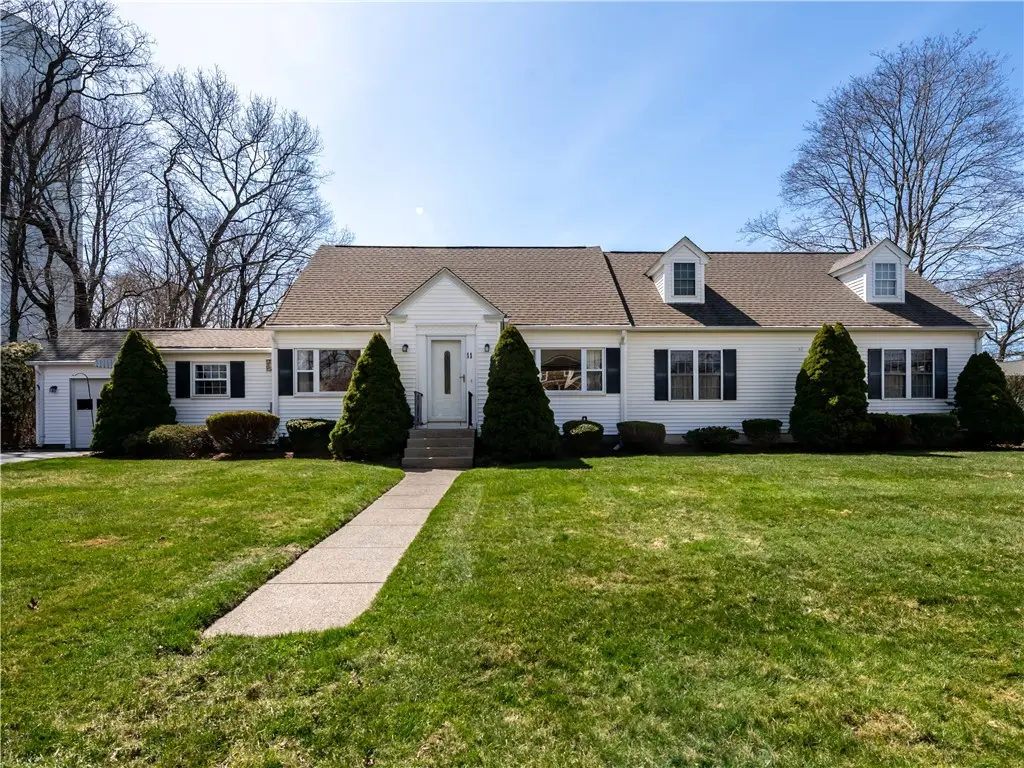 11 Fountain Avenue, Barrington, RI 02806 - #1