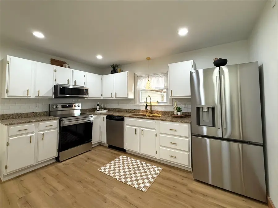 461 River Road, Lincoln, RI 02865 - #3