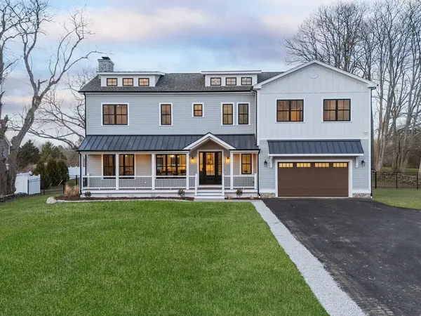 980 Green End Avenue Avenue, Middletown, RI 02842