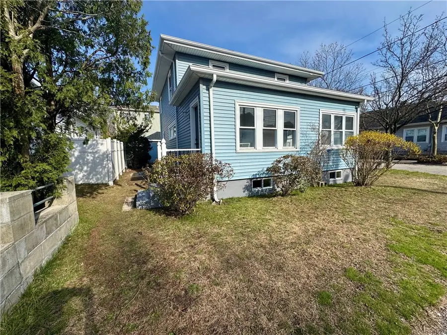 2 Tobyhanna Street, Providence, RI 02910 - #3