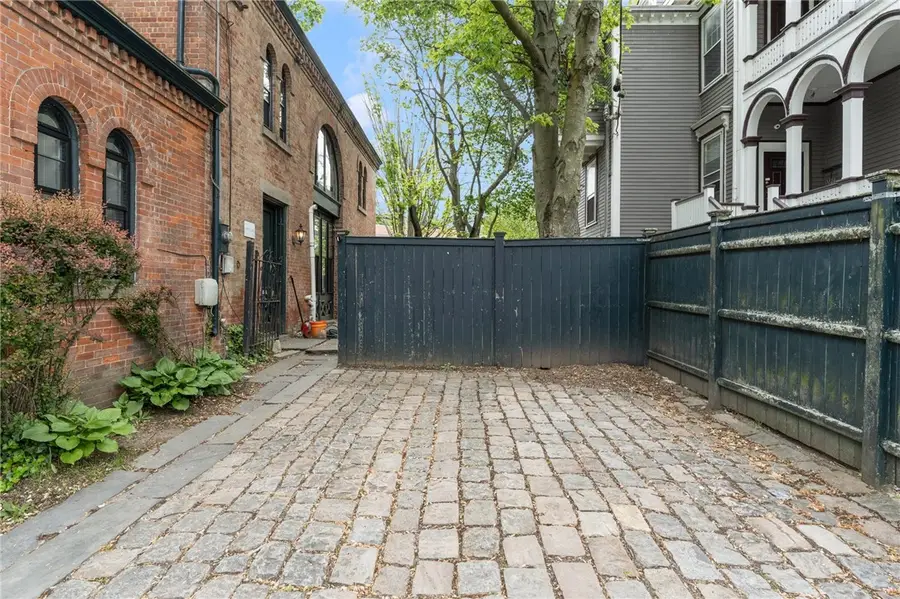 369 Thayer Street, Providence, RI 02906 - #2