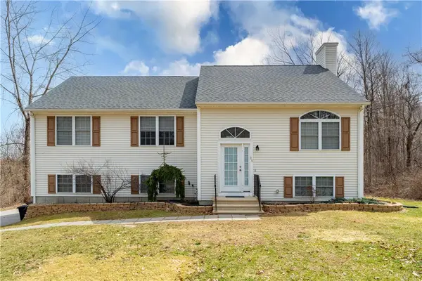 25 Belfield Drive, Johnston, RI 02919