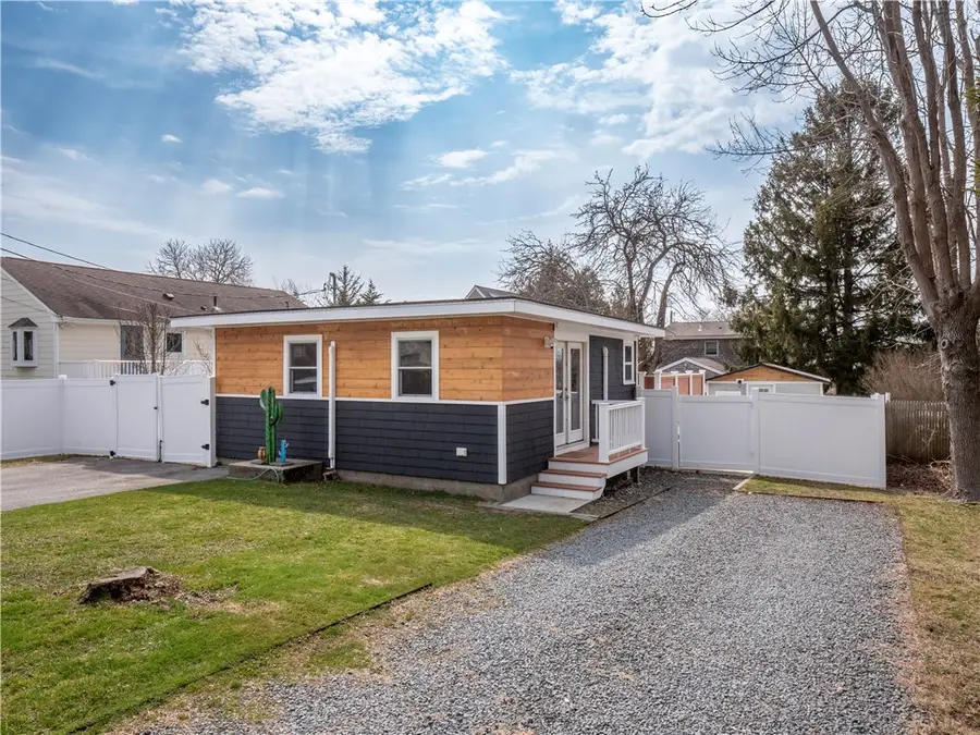 100 Renfrew Avenue, Middletown, RI 02842 - #2