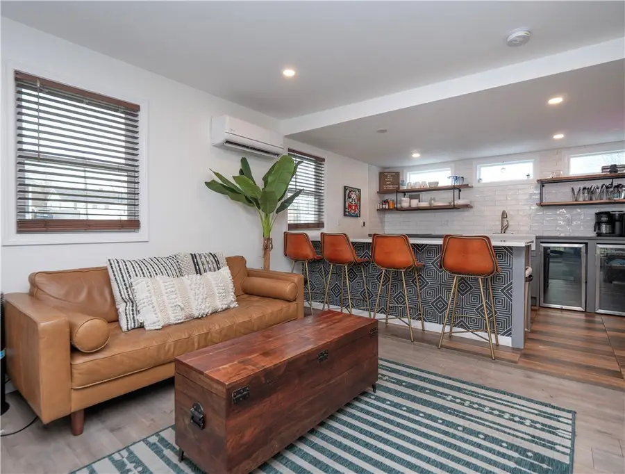 100 Renfrew Avenue, Middletown, RI 02842 - #3