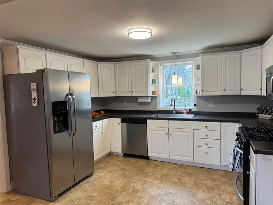 516 Church Avenue, Warwick, RI 02889 - #3