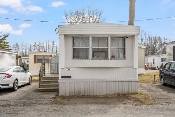 719 Forest Park, Middletown, RI 02842