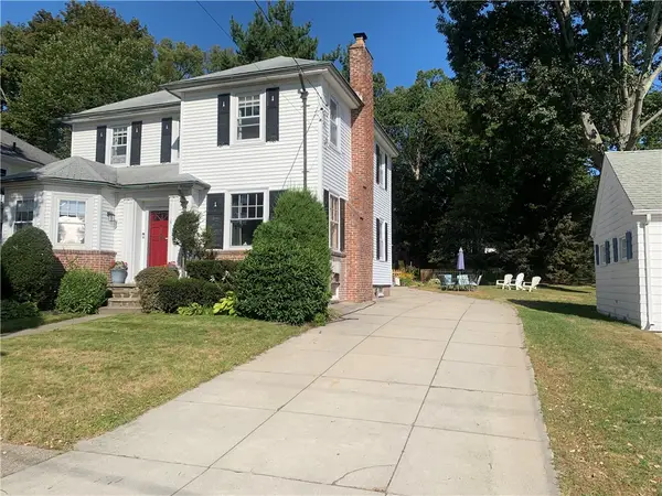 31 Elmcrest Avenue, Providence, RI 02908