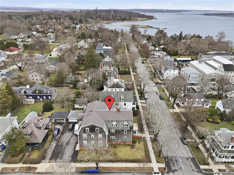 82 High Street #1S, Bristol, RI 02809 - #3