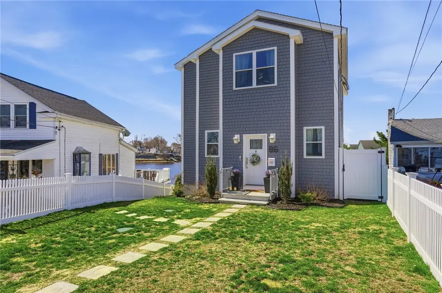 86 Ocean View Avenue, Swansea, MA 02777 - #3