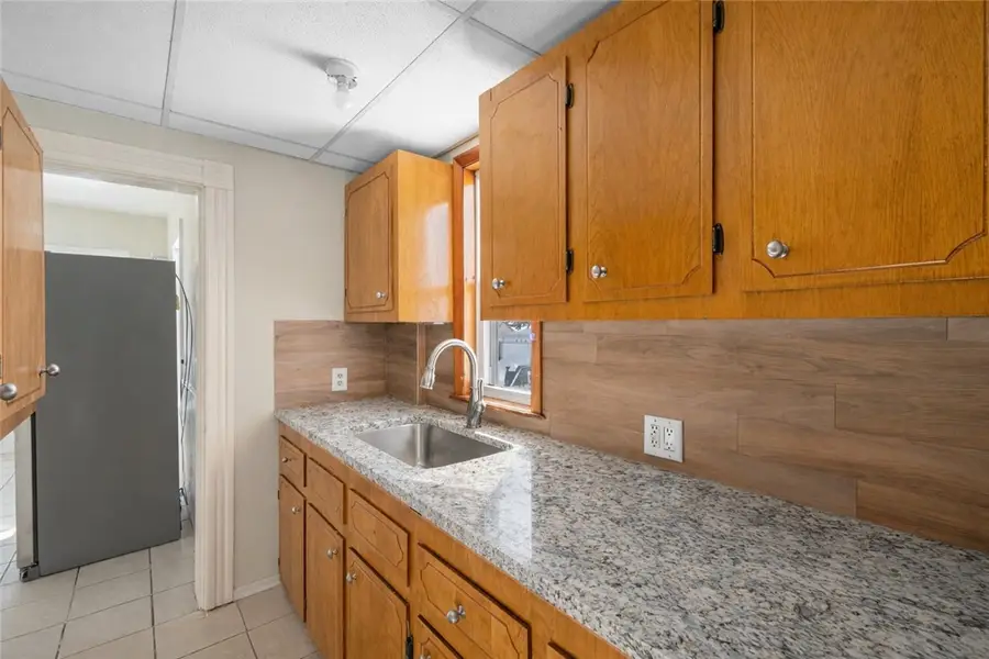 40 Norfolk Street, Cranston, RI 02910 - #3