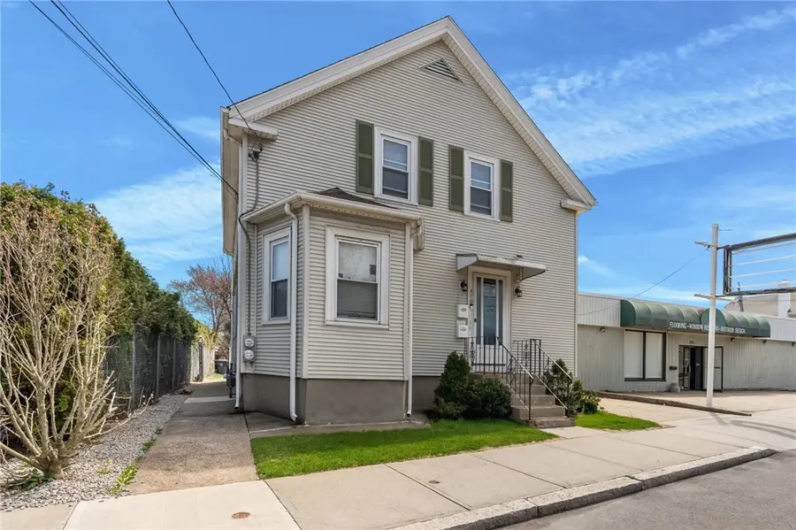 476 N Broadway, East Providence, RI 02914 - #2