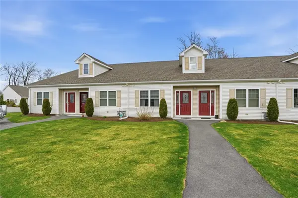 12 Gray Coach Lane #1206, Cranston, RI 02921