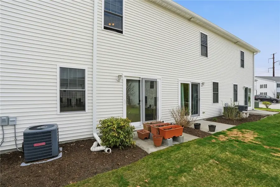 12 Gray Coach Lane #1206, Cranston, RI 02921 - #2