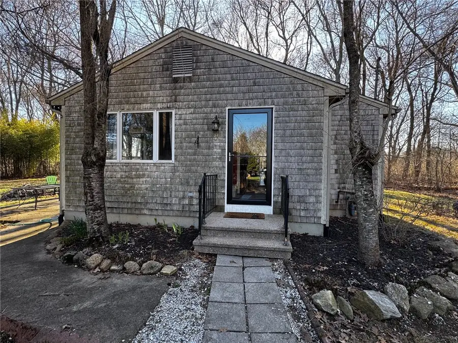 1668 Kingstown Road, South Kingstown, RI 02879 - #3