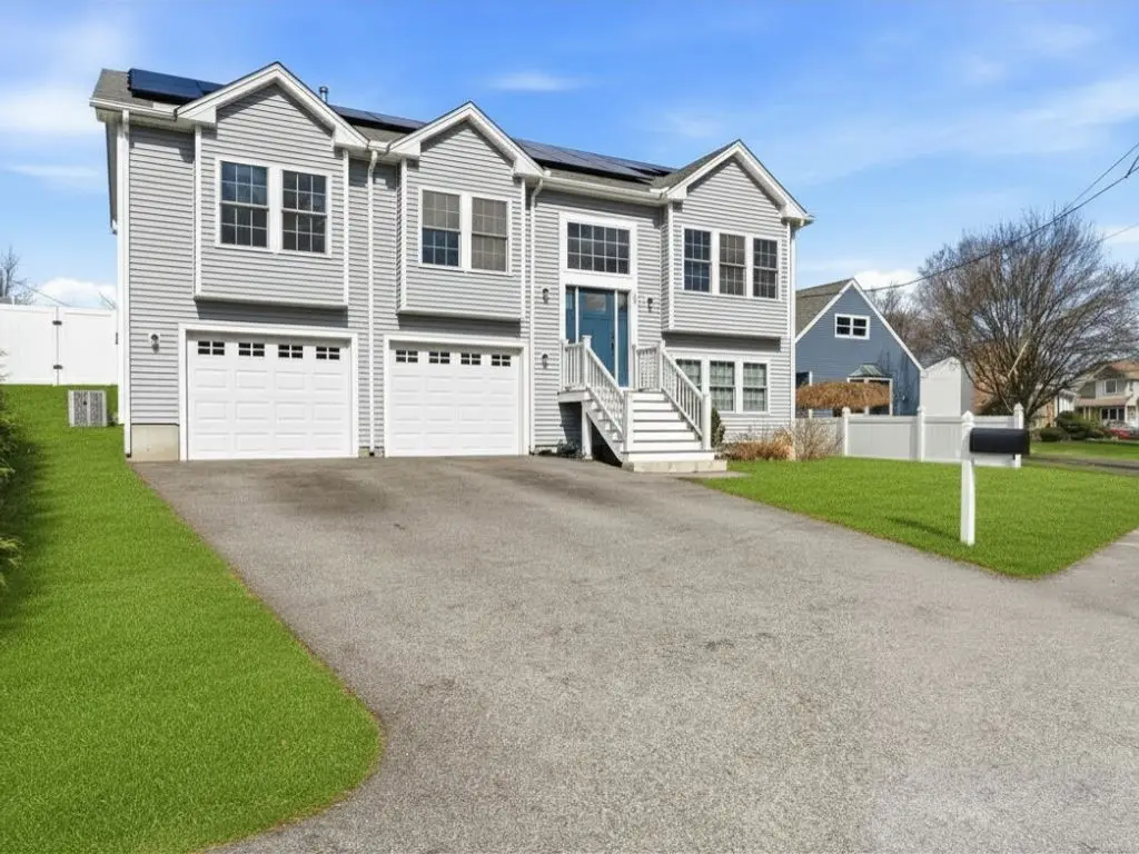 29 Calumet Avenue, Johnston, RI 02919 - #1