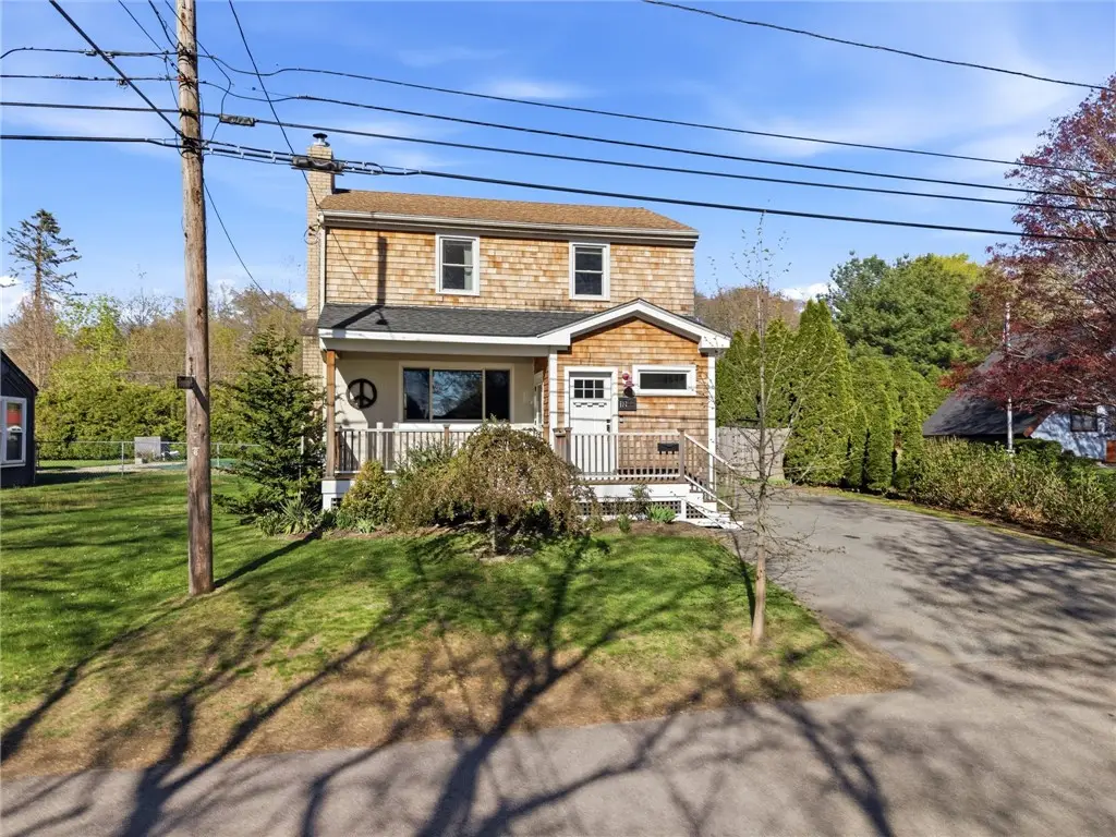 18 Loring Road, Bristol, RI 02809 - #1