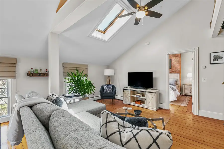 20 Berkeley Avenue #5, Newport, RI 02840 - #3