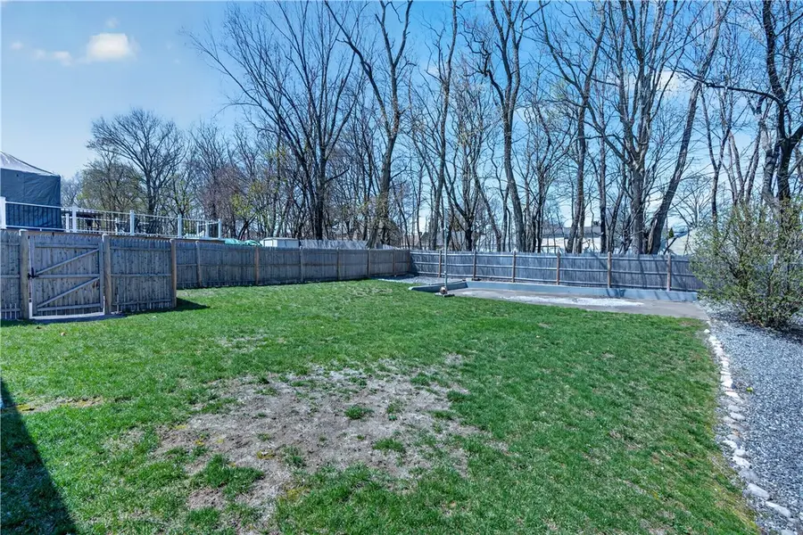 17 Crawford Street, Cranston, RI 02910 - #3