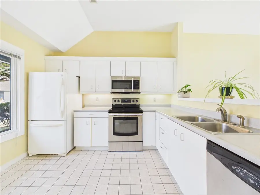 4 Meadowbrook Way, Narragansett, RI 02882 - #3