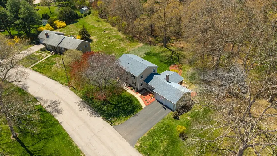90 Sweetmeadow Drive, North Kingstown, RI 02852 - #3