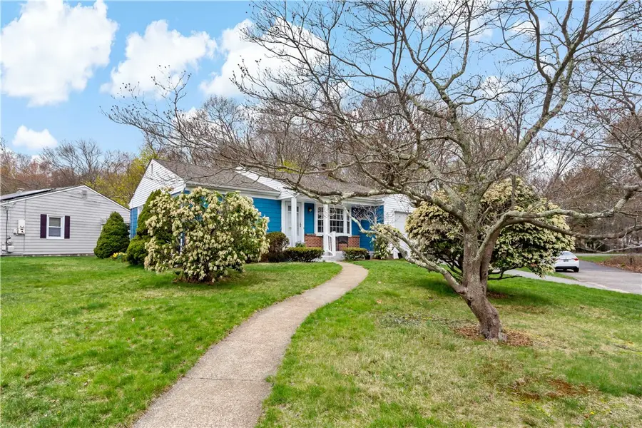 25 Ferncrest Drive, Riverside, RI 02915 - #2