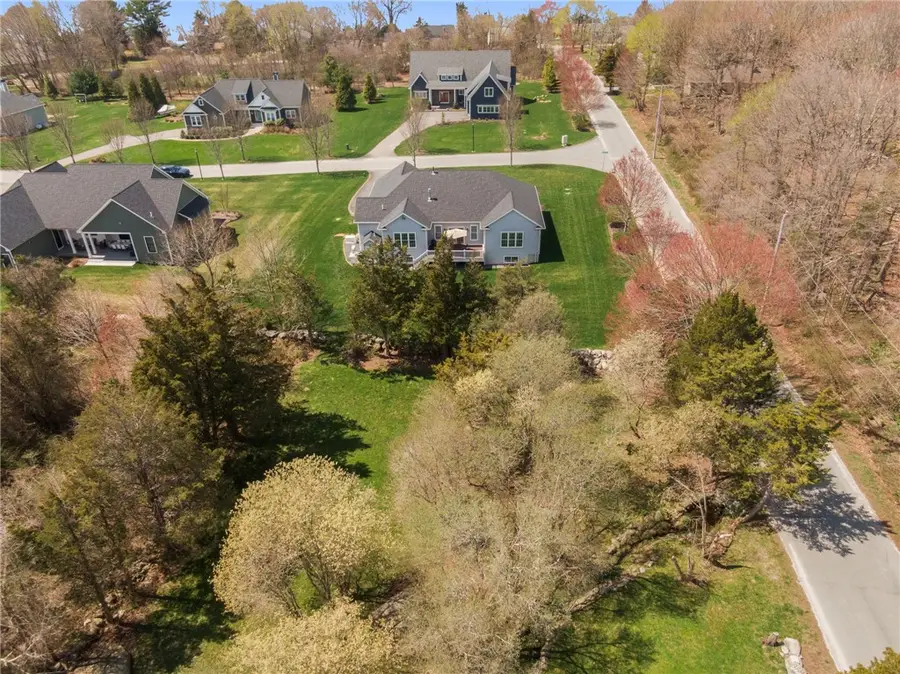 2 Waterview Lane, Warren, RI 02885 - #3