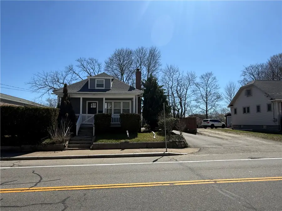 1076 Plainfield Street, Johnston, RI 02919 - #2
