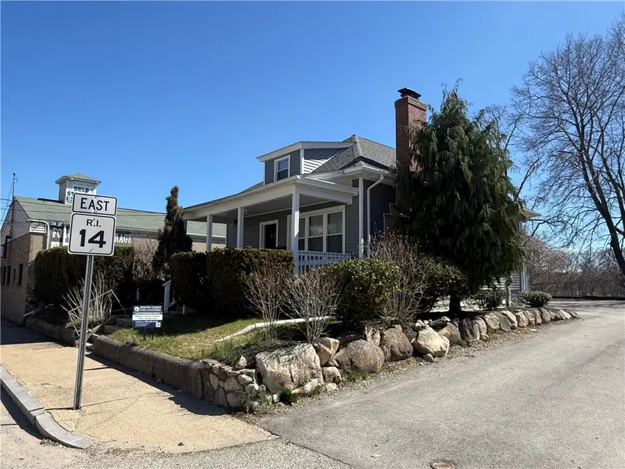 1076 Plainfield Street, Johnston, RI 02919 - #3