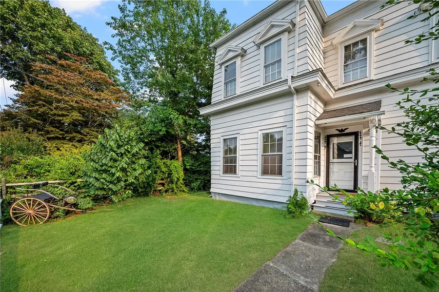 10 Hendricks Street, South Kingstown, RI 02879 - #3