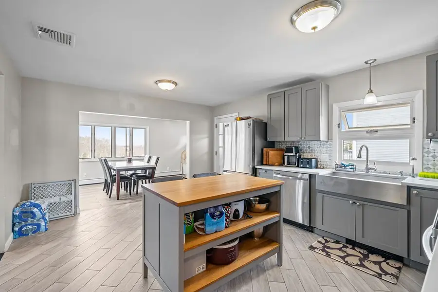 19 South Long Street, Johnston, RI 02919 - #2