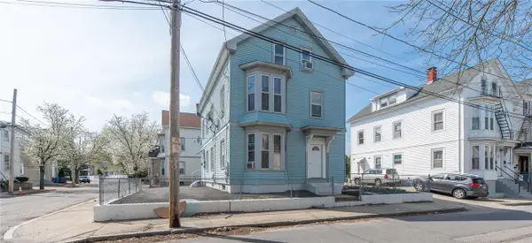 46 Lincoln Avenue, Cranston, RI 02920