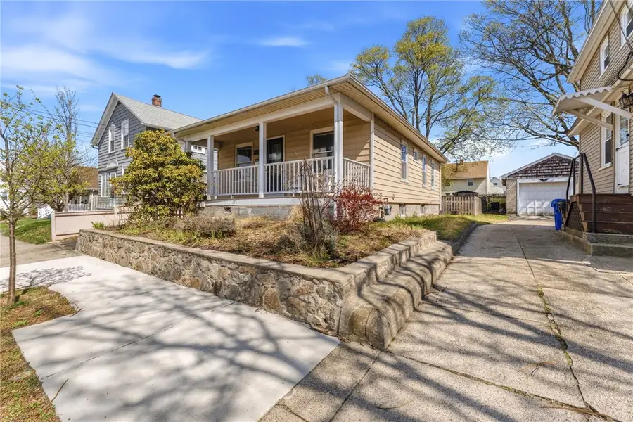 125 Ivy Street, East Providence, RI 02914 - #2